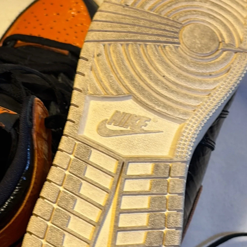 Jordan 1 Retro High
Shattered Backboard - Picture 5 of 6